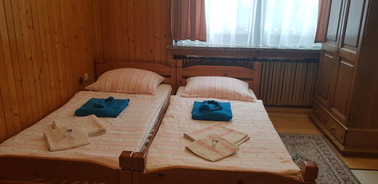 Bed and Breakfast Eden Щирк Экстерьер фото
