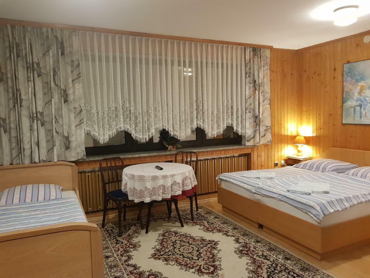 Bed and Breakfast Eden Щирк Экстерьер фото